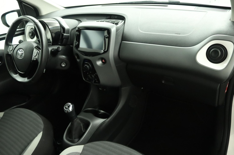 Toyota Aygo - 1.0 VVT-i x-play 40