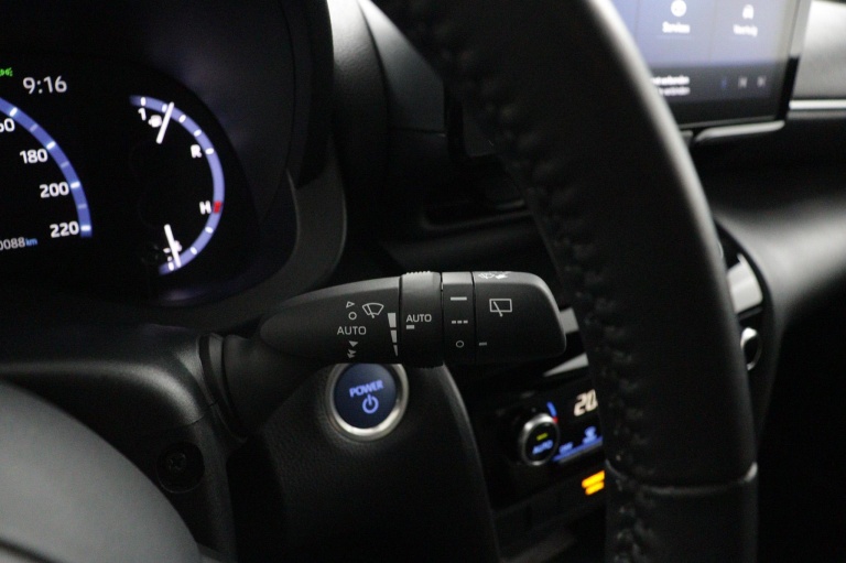 Toyota Yaris Cross - 1.5 Hybrid Dynamic 32