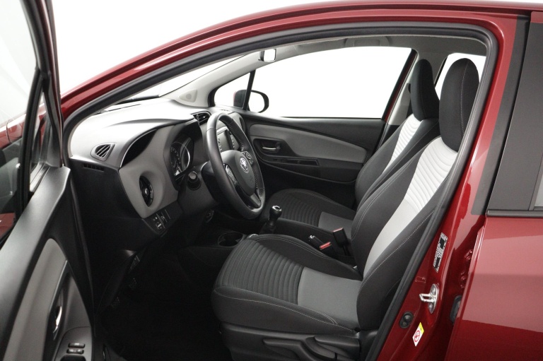 Toyota Yaris - 1.0 VVT-i Energy 17
