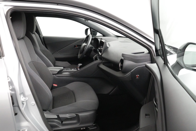Toyota C-HR - 1.8 Hybrid 140 First Edition 19