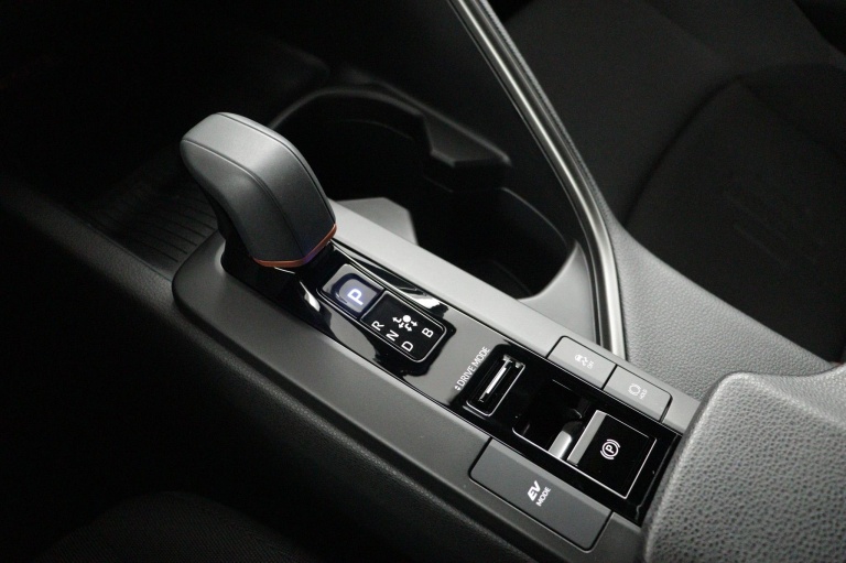 Toyota C-HR - 1.8 Hybrid 140 First Edition 26
