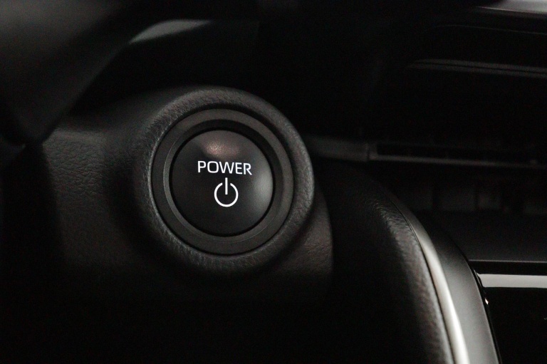 Toyota C-HR - 1.8 Hybrid 140 First Edition 41