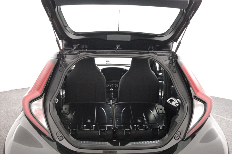 Toyota Aygo X - 1.0 VVT-i MT Play 24