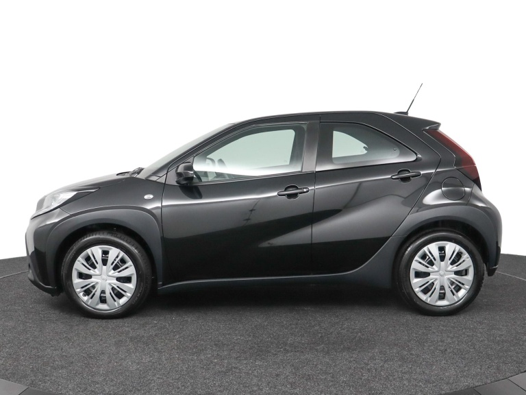 Toyota Aygo X - 1.0 VVT-i MT Play 3