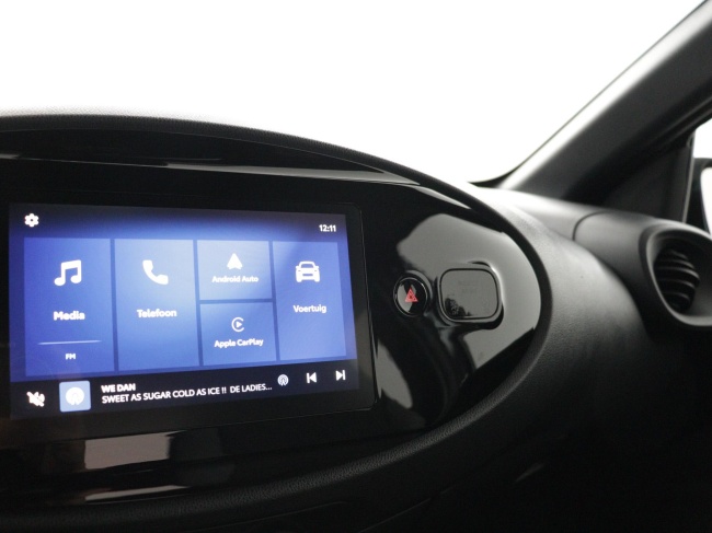 Toyota Aygo X - 1.0 VVT-i MT Play