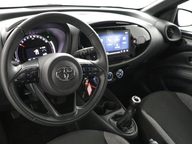 Toyota Aygo X - 1.0 VVT-i MT Play