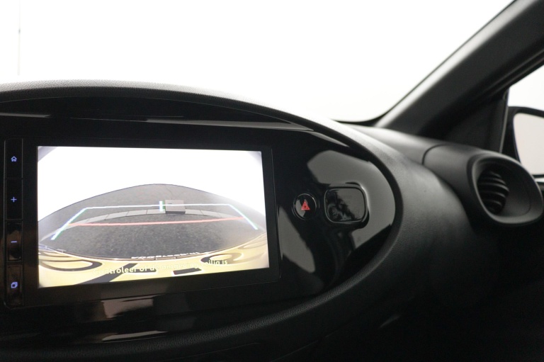 Toyota Aygo X - 1.0 VVT-i MT Play 9