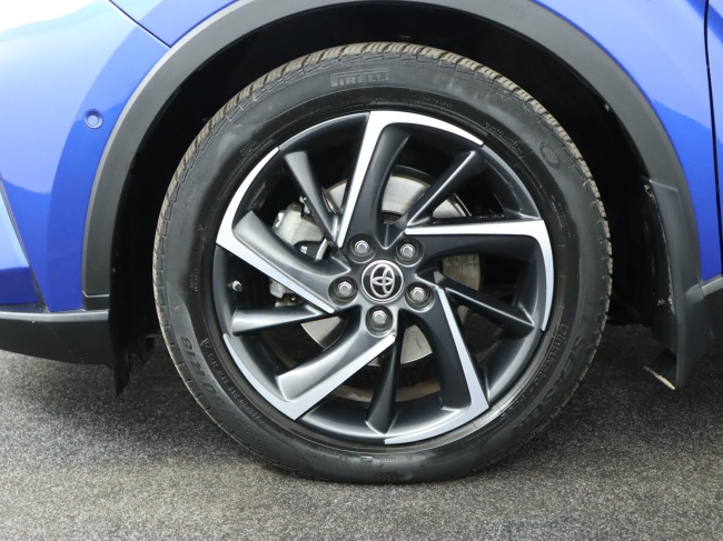 Toyota C-HR - 2.0 Hybrid Bi-Tone