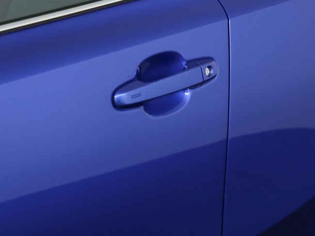 Toyota C-HR - 2.0 Hybrid Bi-Tone