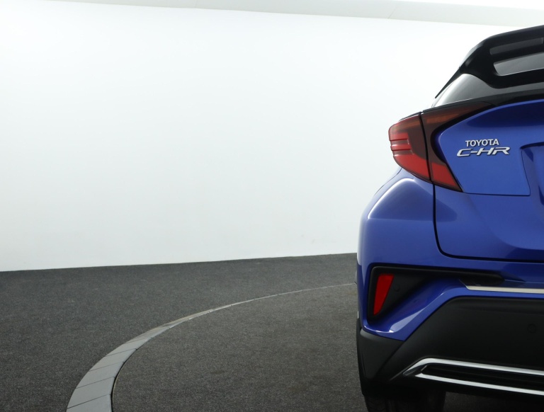 Toyota C-HR - 2.0 Hybrid Bi-Tone 43