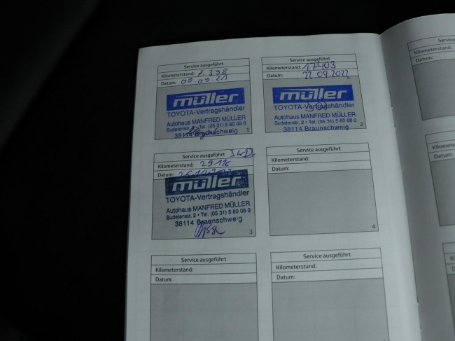 Toyota C-HR - 2.0 Hybrid Bi-Tone