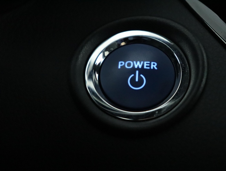 Toyota C-HR - 2.0 Hybrid Bi-Tone 55