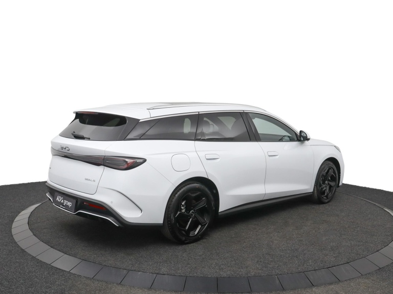 BYD SEAL 6 - DM-i Touring Comfort Lite 5
