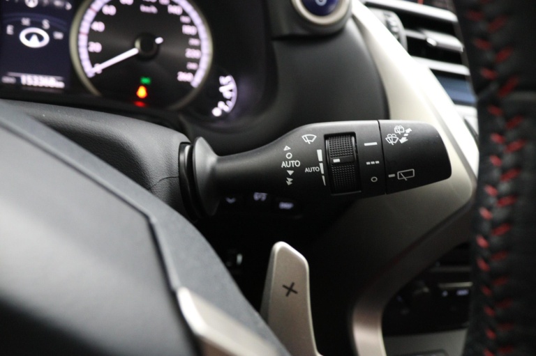 Lexus NX - 300h AWD F Sport Line 33