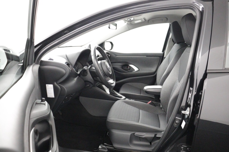 Toyota Yaris - 1.5 Hybrid Active 17