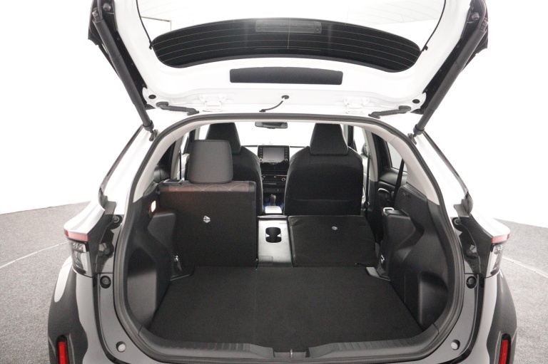 Toyota Yaris Cross - 1.5 Hybrid Executive Limited 24