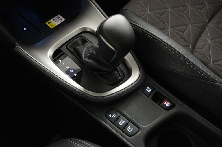Toyota Yaris Cross - 1.5 Hybrid Executive Limited 27