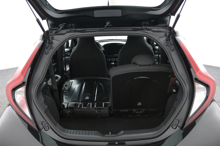 Toyota Aygo X - 1.0 VVT-i MT Play 23
