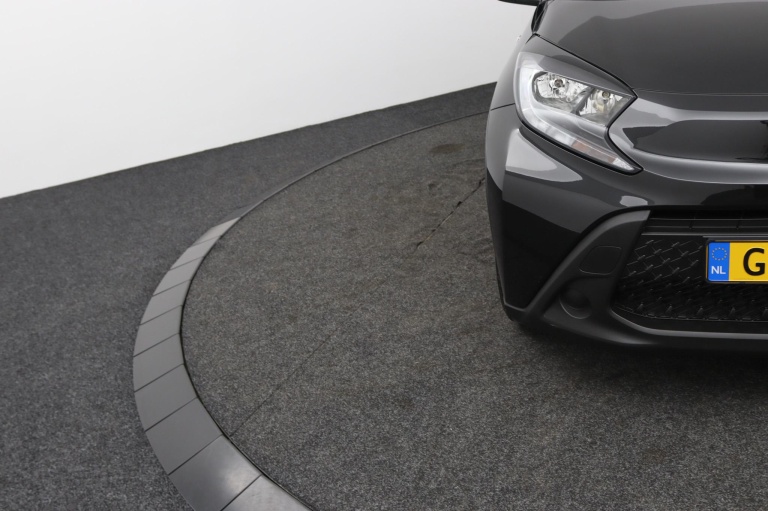 Toyota Aygo X - 1.0 VVT-i MT Play 33