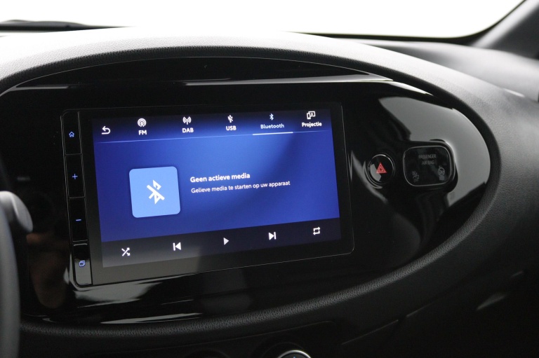 Toyota Aygo X - 1.0 VVT-i MT Play 38