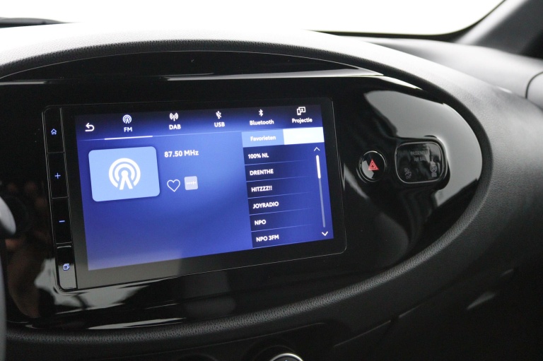 Toyota Aygo X - 1.0 VVT-i MT Play 8