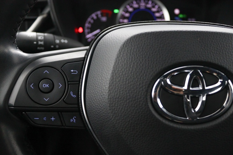 Toyota Corolla Touring Sports - 1.8 Hybrid 19