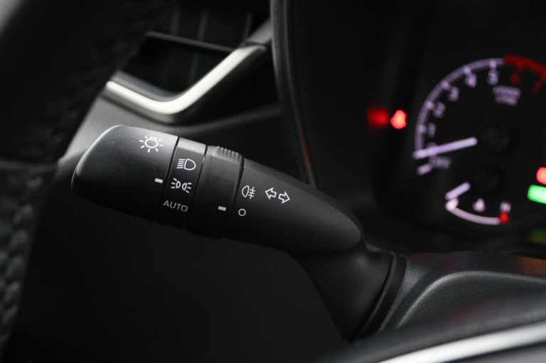 Toyota Corolla Touring Sports - 1.8 Hybrid 29