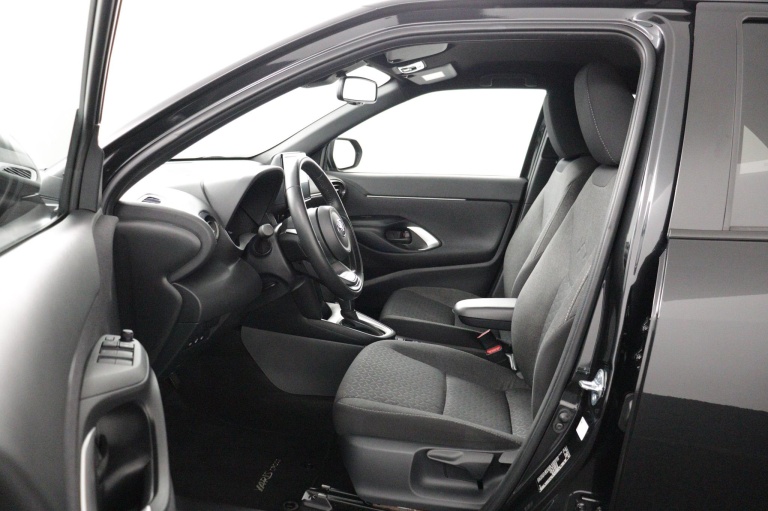 Toyota Yaris Cross - 1.5 Hybrid Business Plus 17