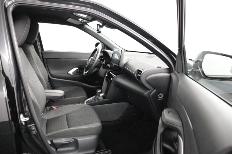 Toyota Yaris Cross - 1.5 Hybrid Business Plus 19