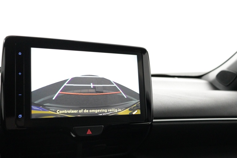 Toyota Yaris Cross - 1.5 Hybrid Business Plus 9