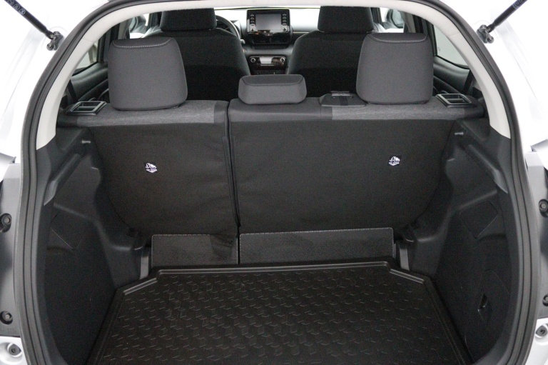 Toyota Yaris - 1.5 Hybrid 115 Special Edition 24