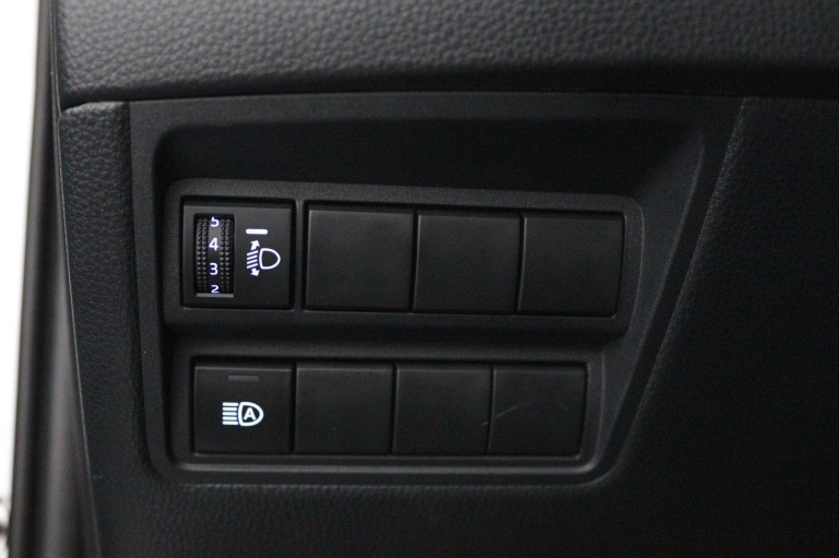 Toyota Yaris - 1.5 Hybrid 115 Special Edition 30