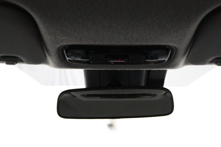 Toyota Yaris - 1.5 Hybrid 115 Special Edition 33