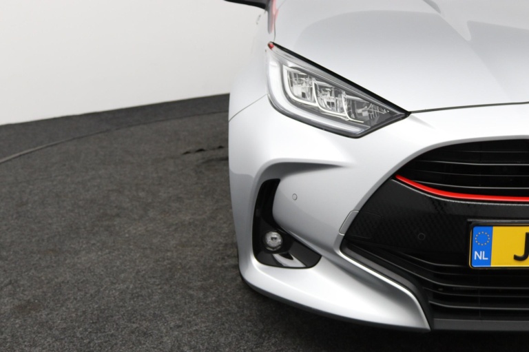 Toyota Yaris - 1.5 Hybrid 115 Special Edition 36