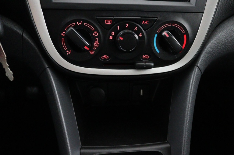 Suzuki Celerio - 1.0 Dynamic 12