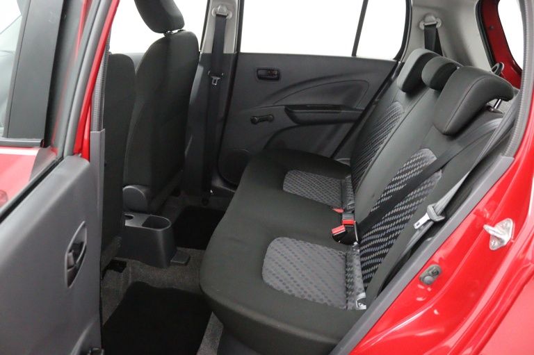 Suzuki Celerio - 1.0 Dynamic 18