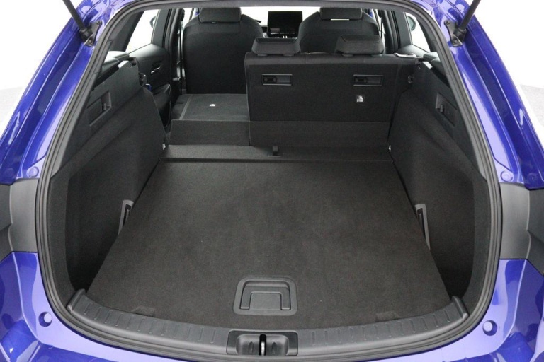 Toyota Corolla Touring Sports - Hybrid 140 22