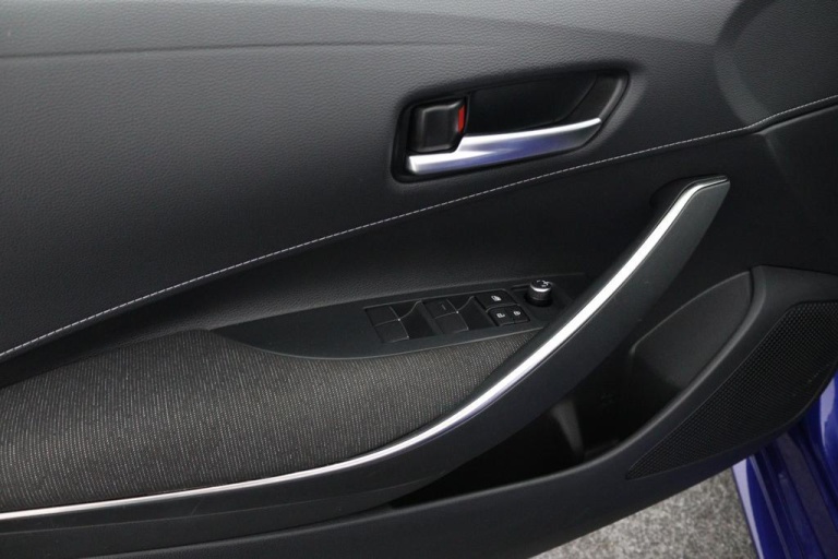 Toyota Corolla Touring Sports - Hybrid 140 26