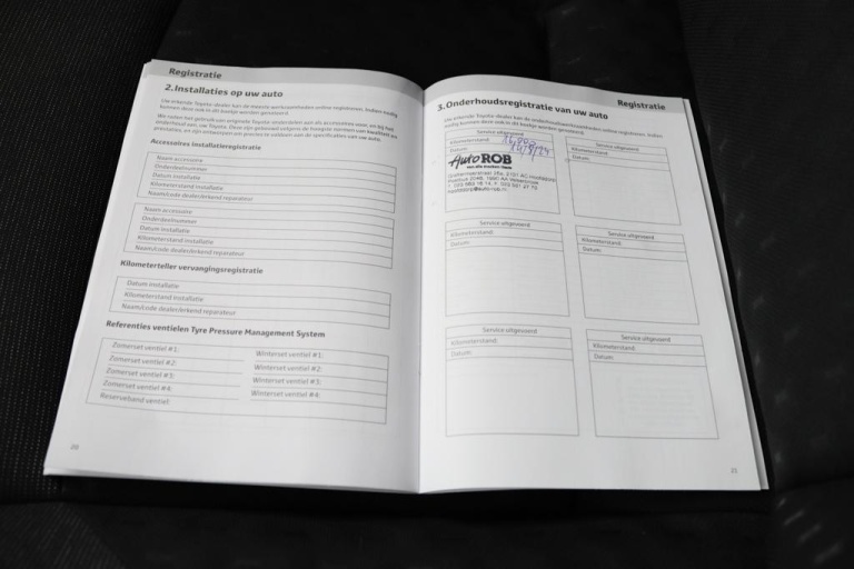 Toyota Corolla Touring Sports - Hybrid 140 43