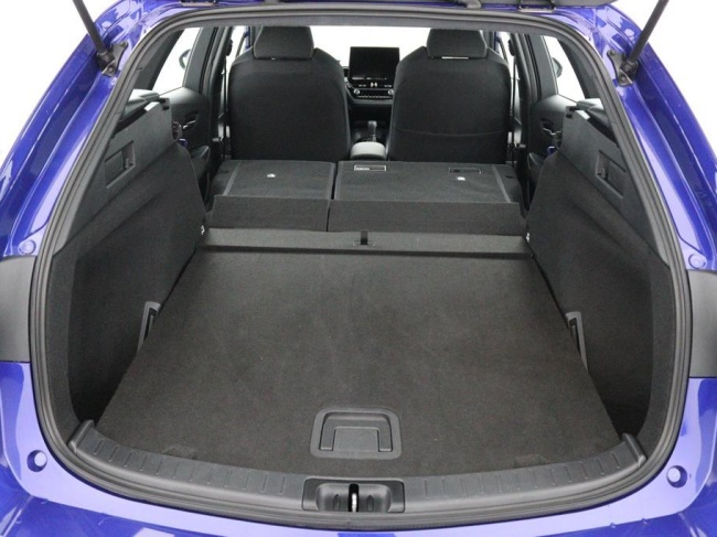 Toyota Corolla TS - Hybrid 140