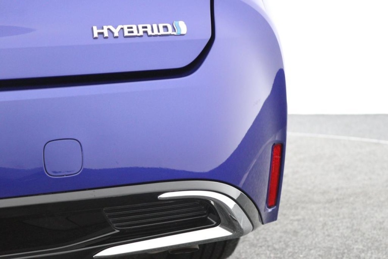 Toyota Corolla TS - Hybrid 140 36