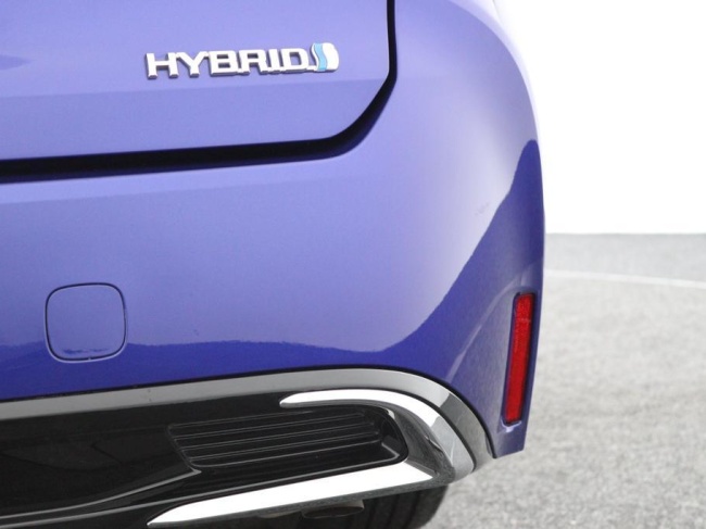 Toyota Corolla TS - Hybrid 140