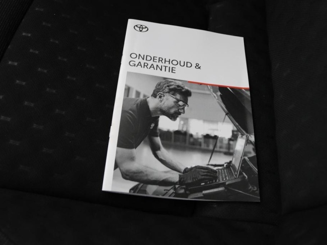 Toyota Corolla TS - Hybrid 140