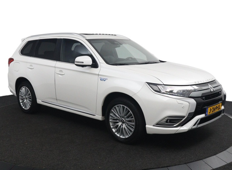 Mitsubishi Outlander - 2.4 PHEV Instyle 13