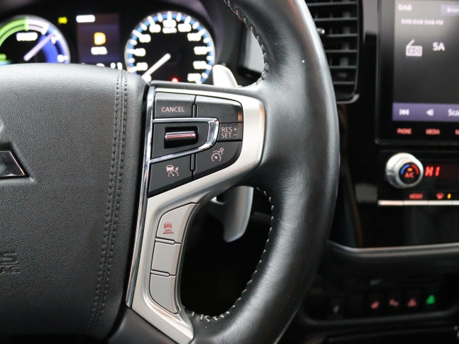 Mitsubishi Outlander - 2.4 PHEV Instyle