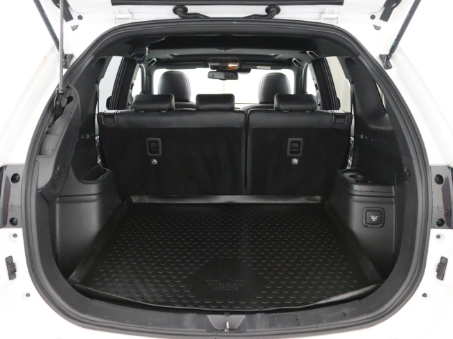 Mitsubishi Outlander - 2.4 PHEV Instyle