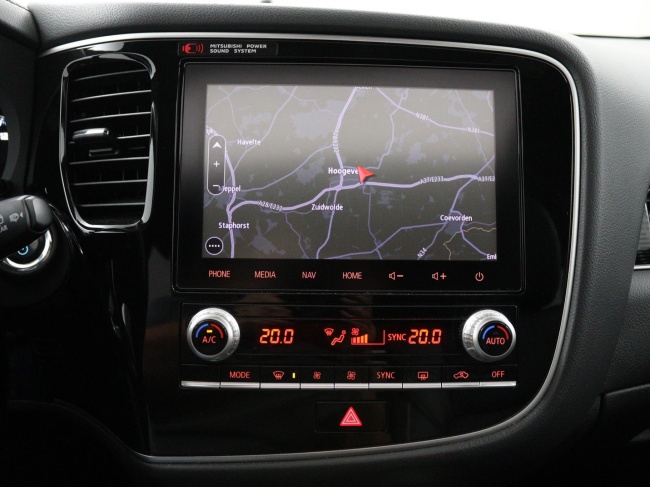 Mitsubishi Outlander - 2.4 PHEV Instyle