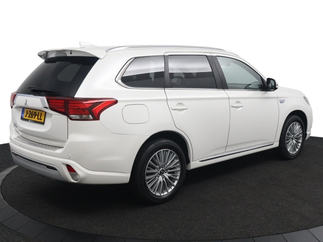Mitsubishi Outlander - 2.4 PHEV Instyle