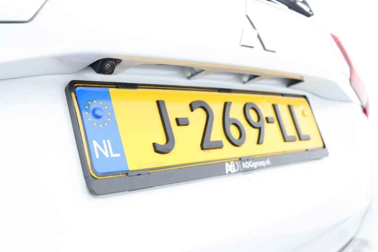 Mitsubishi Outlander - 2.4 PHEV Instyle 37