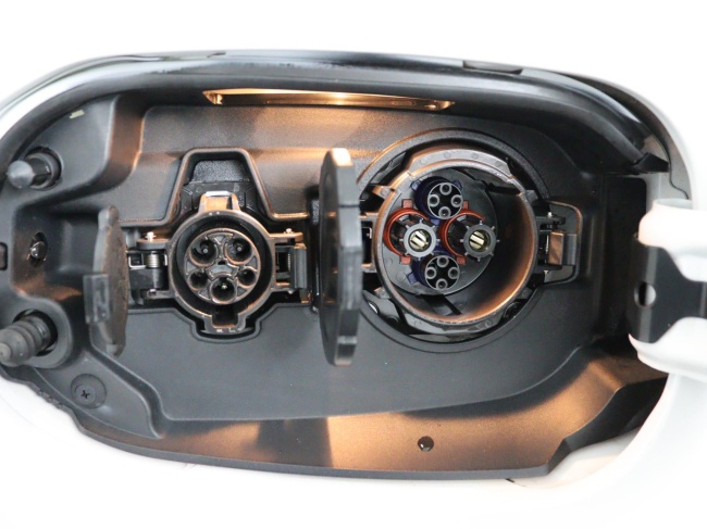 Mitsubishi Outlander - 2.4 PHEV Instyle